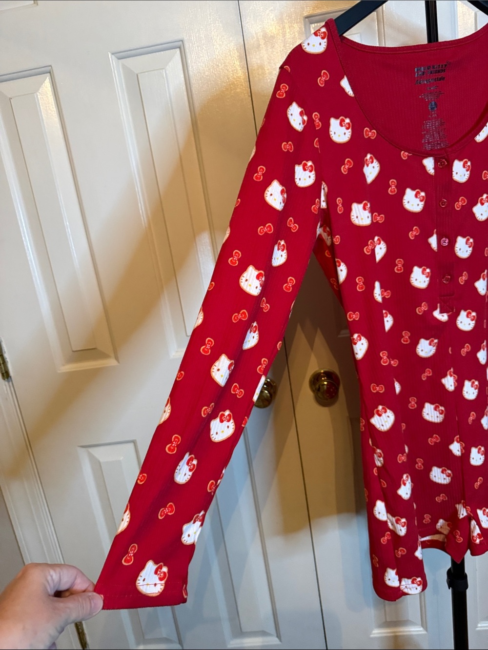 Aeropostale Hello Kitty and Friends pajama romper - Picture 6 of 7